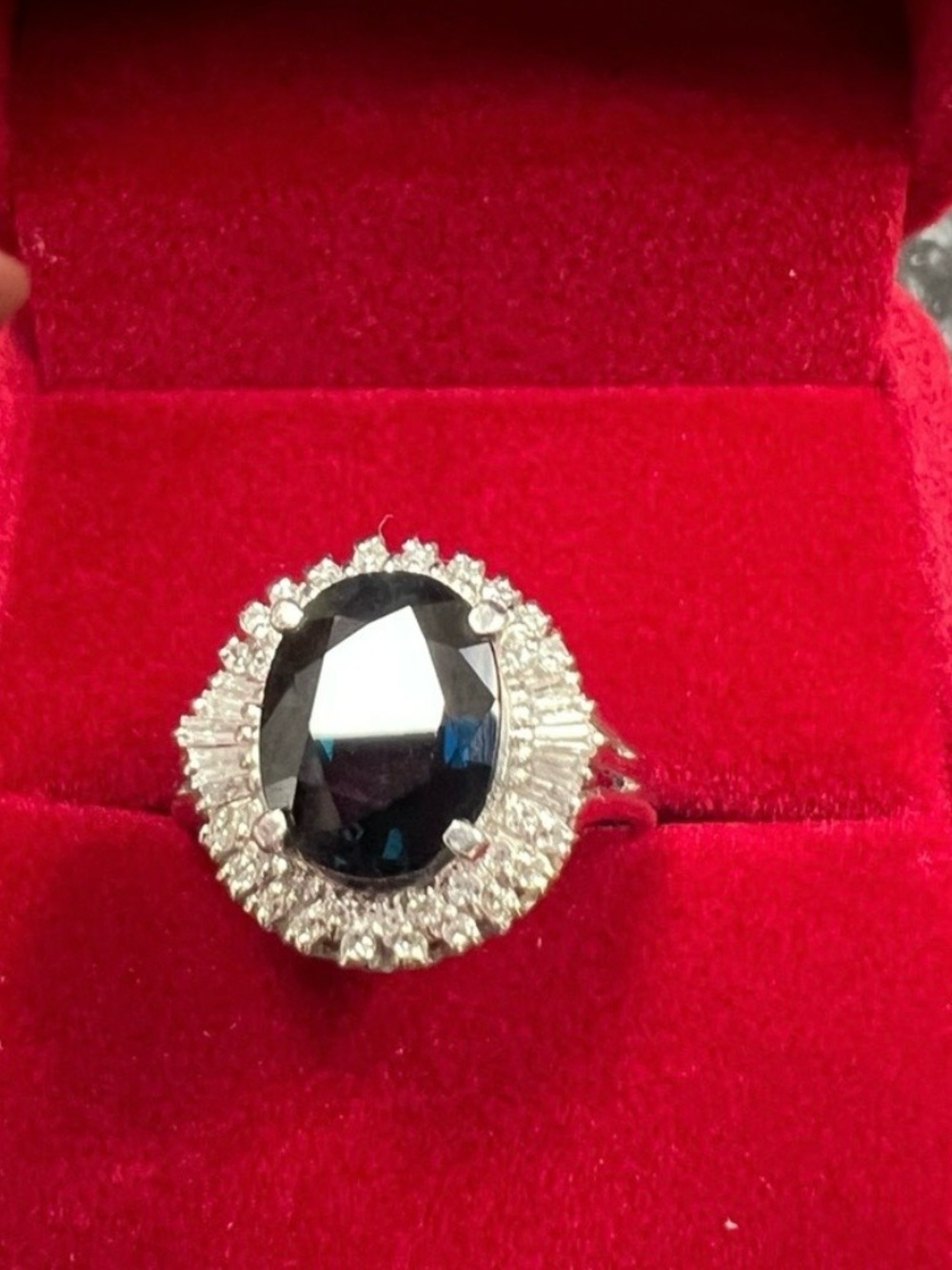 Platinum sapphire ring, size 7,5